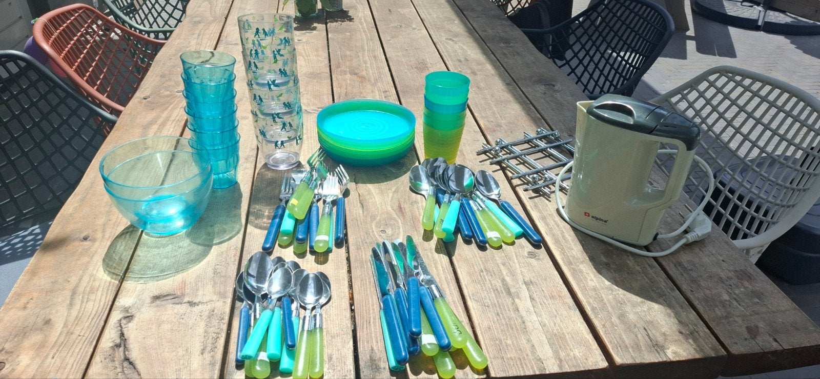 Kampeerservies, bestek en camping waterkoker, Ophalen, Gebruikt