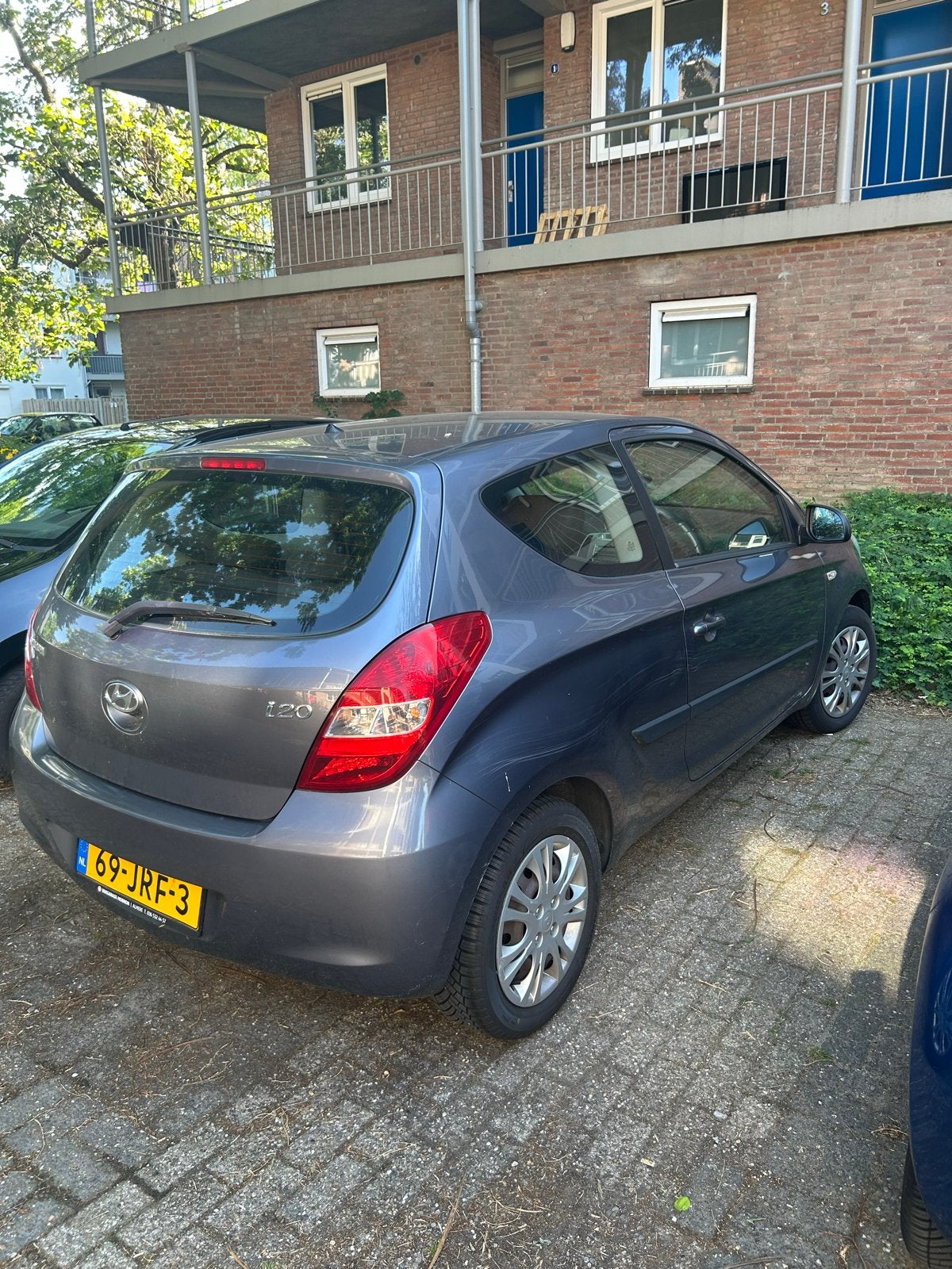 Hyundai i20 1.2 3-DRS 2009 Grijs, Auto's, Hyundai, Voorwielaandrijving, 450 kg, 31 €/maand, 4 cilinders
