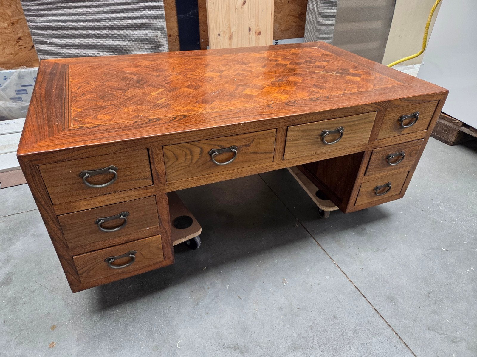 Antiek Japans laag houten bureau met geparquetteerd blad, Antiek en Kunst, Ophalen
