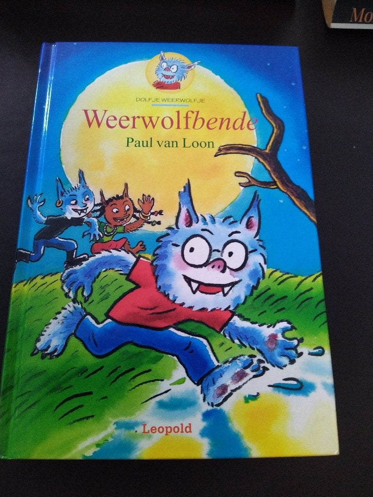 Dolfje Weerwolfje - Weerwolfbende - Paul van Loon, Ophalen of Verzenden, Zo goed als nieuw, Fictie algemeen