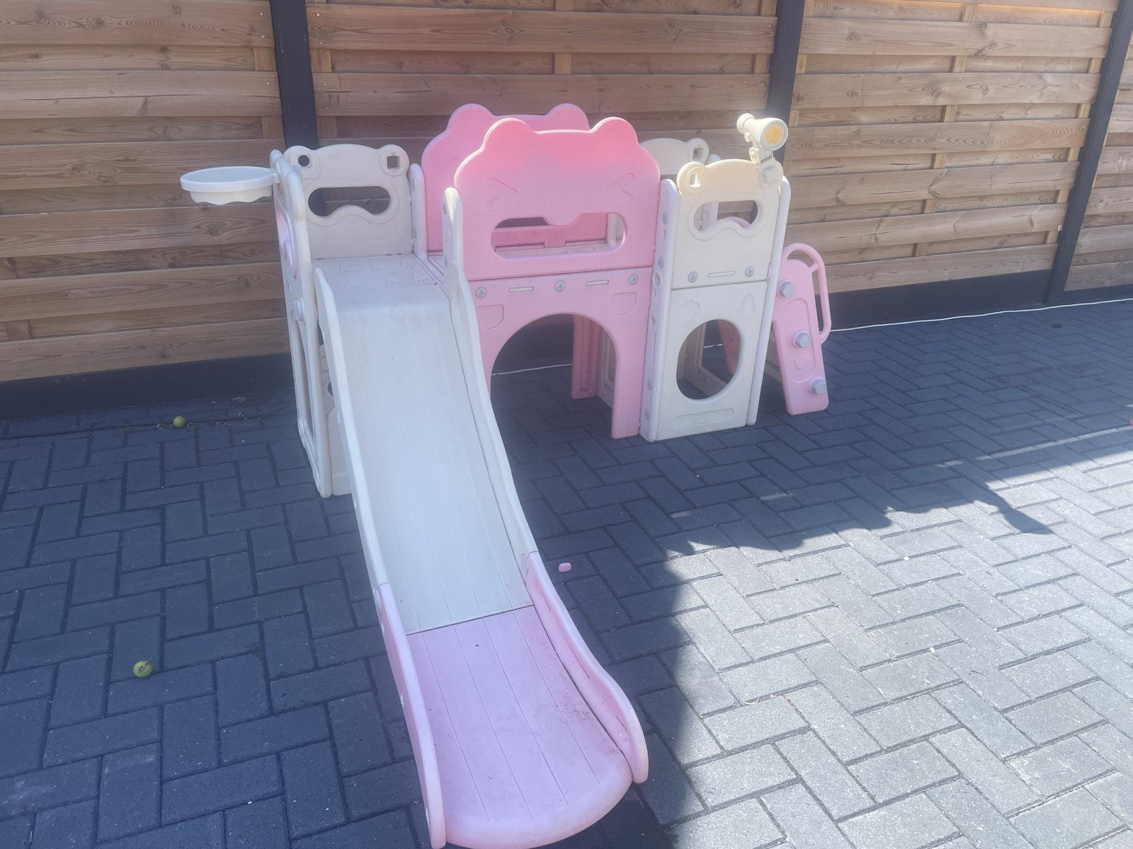 Roze en witte speeltoestel met glijbaan en klimrek, Kinderen en Baby's, Speelgoed | Buiten | Speeltoestellen, Ophalen, Gebruikt