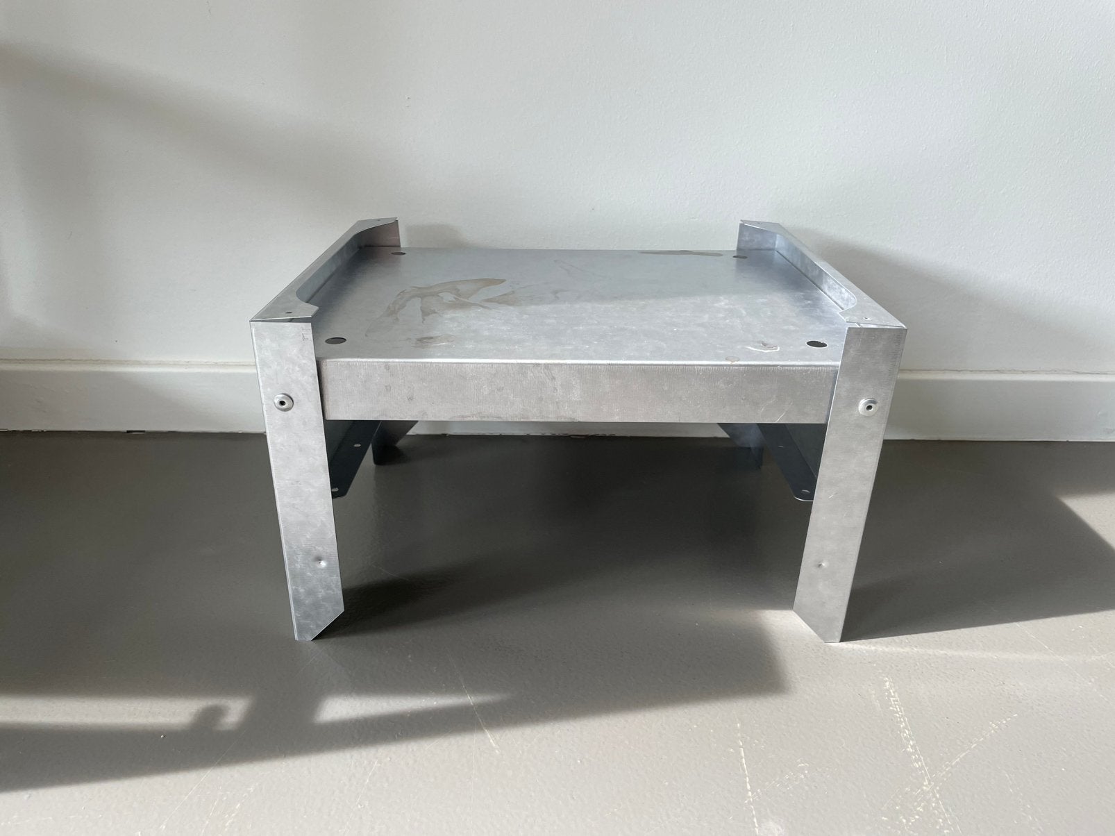 Barbecue standaard / barbecue onderstel, Tuin en Terras, Ophalen of Verzenden, Zo goed als nieuw