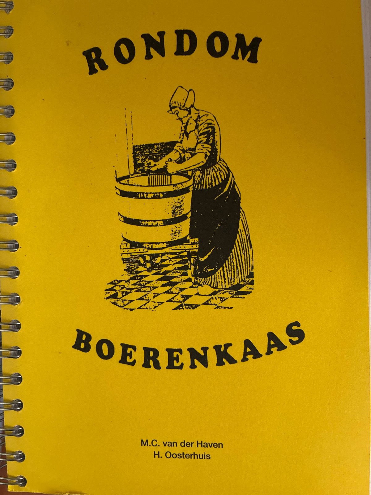 Rondom Boerenkaas - Receptenboekje, Ophalen of Verzenden, Gelezen, Nederland en België, Overige typen