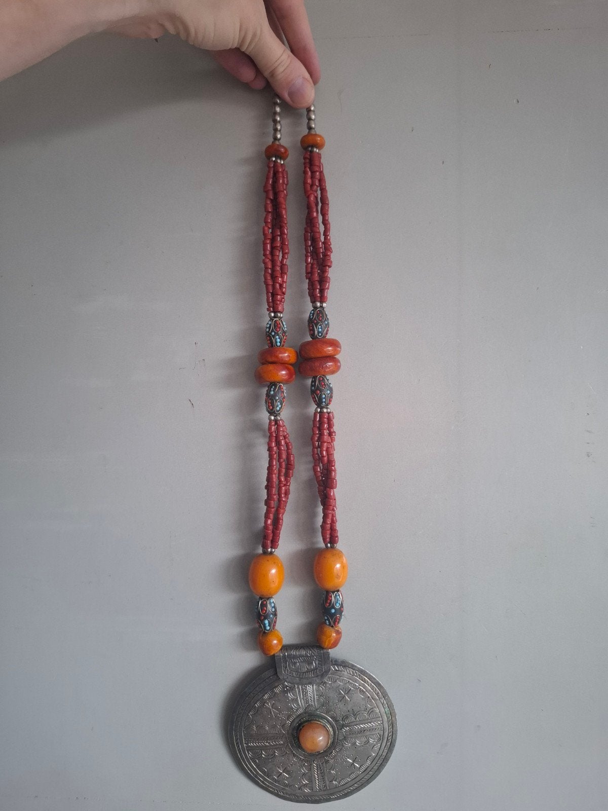 Tibetaanse ketting met grote hanger, Overige materialen, Gebruikt, Oranje, Ophalen of Verzenden