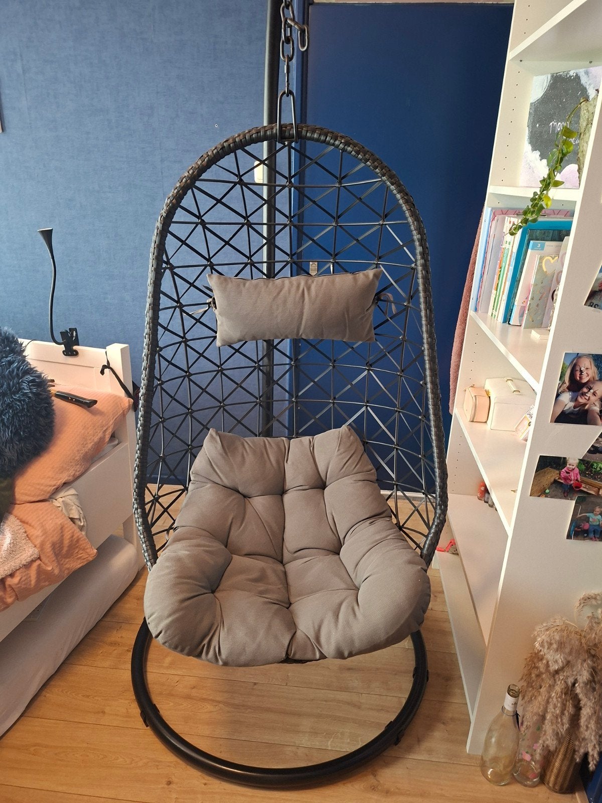Comfortabele hangstoel met kussen - Zo goed als nieuw, Ophalen, Modern, Bohemian, Zo goed als nieuw, Metaal