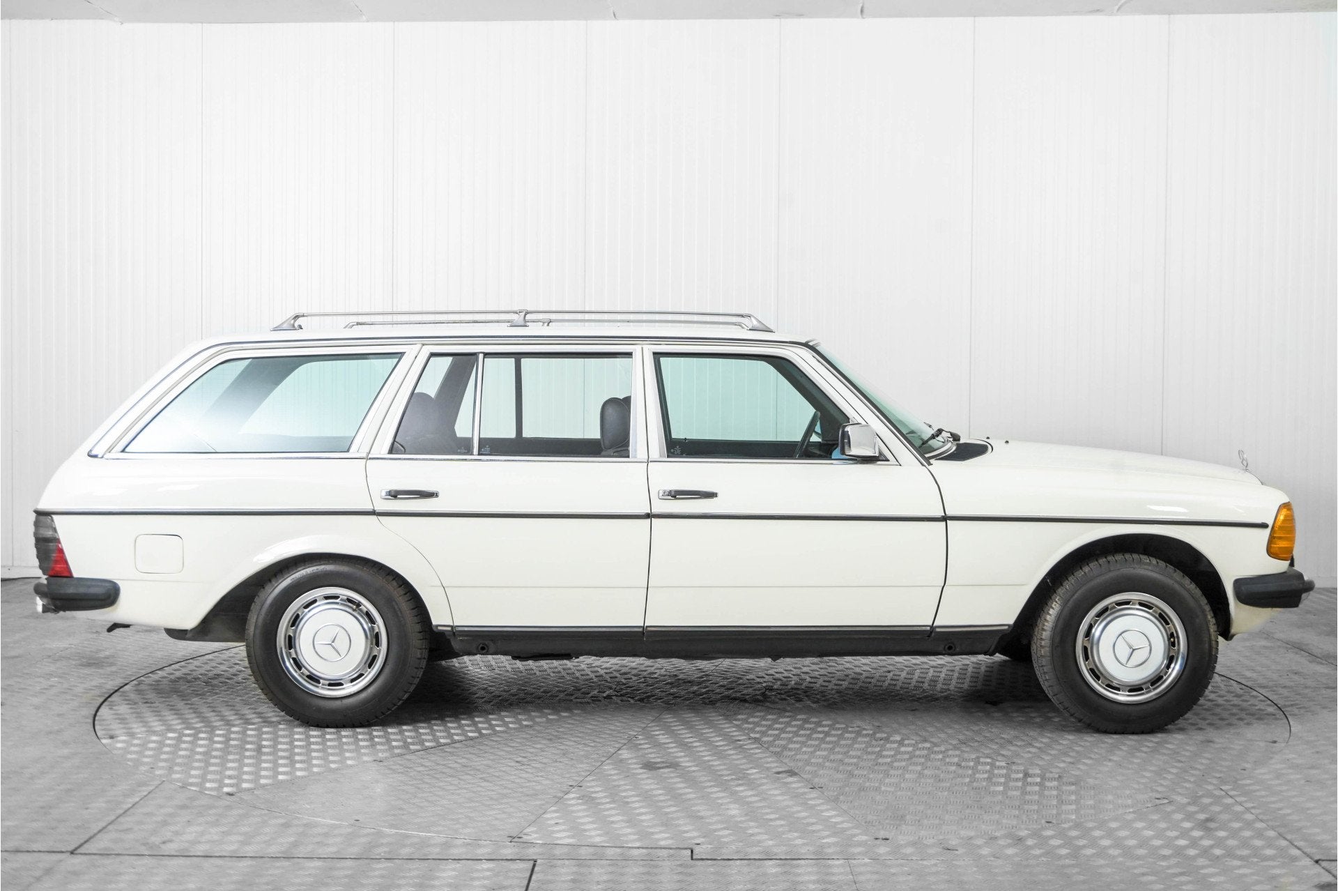 Mercedes-Benz 230TE W123 5 bak (bj 1984), foto 10