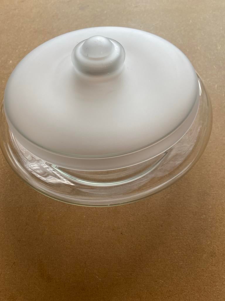 Glazen koekschaal met matte deksel, Schaal, Rond, Ophalen of Verzenden, Glas