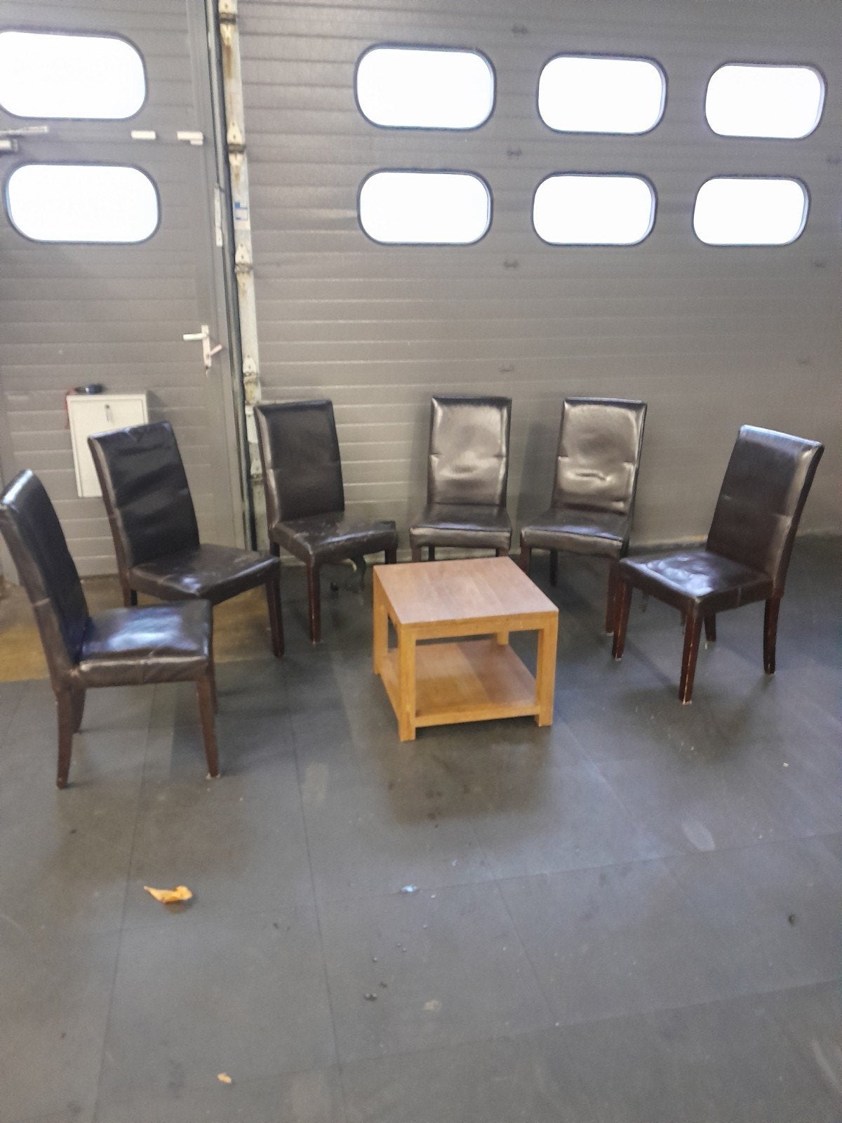 6x Eetkamerstoelen met Bijzettafel 60x60 - Gebruikt, Ophalen, Gebruikt, Bruin, Hout