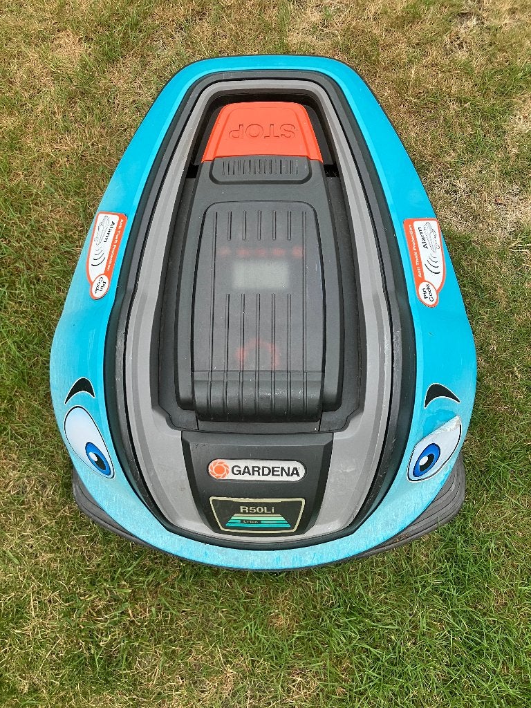 GARDENA R50Li robotmaaier met laadstation (defect), Gebruikt, Ophalen of Verzenden, Nvt, Minder dan 20 cm