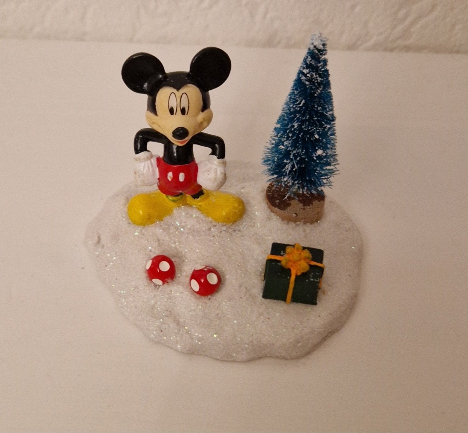 Disney : leuk beeldje van Mickey

De prijs 19.50 vaste prij, Diversen, Ophalen of Verzenden, Zo goed als nieuw