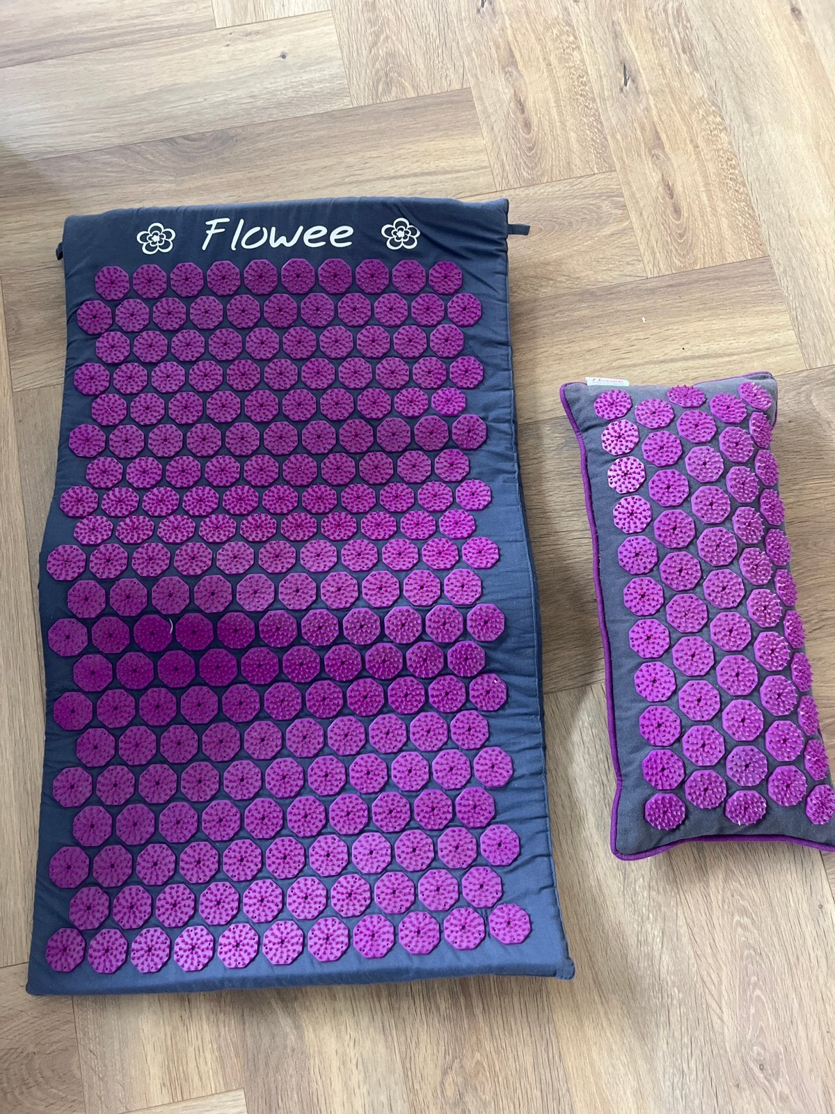 Flowee acupressuurmat en kussen set - ontspanning, Ophalen of Verzenden, Zo goed als nieuw, Overige typen