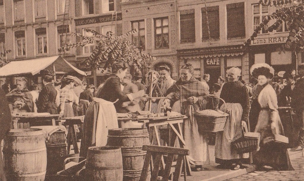 MAASTRICHT WARENMARKT KLEDERDRACHT kuipen riet nr 595, Verzenden, Voor 1920, Ongelopen, Limburg