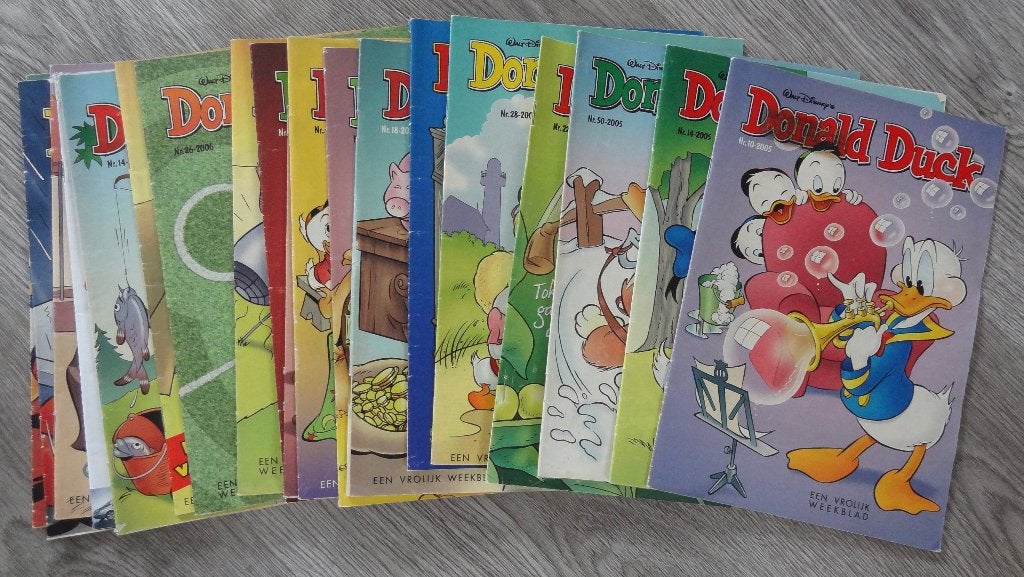 16 x donald duck 2005 - 2006, Meerdere stripboeken, Ophalen of Verzenden, Gelezen