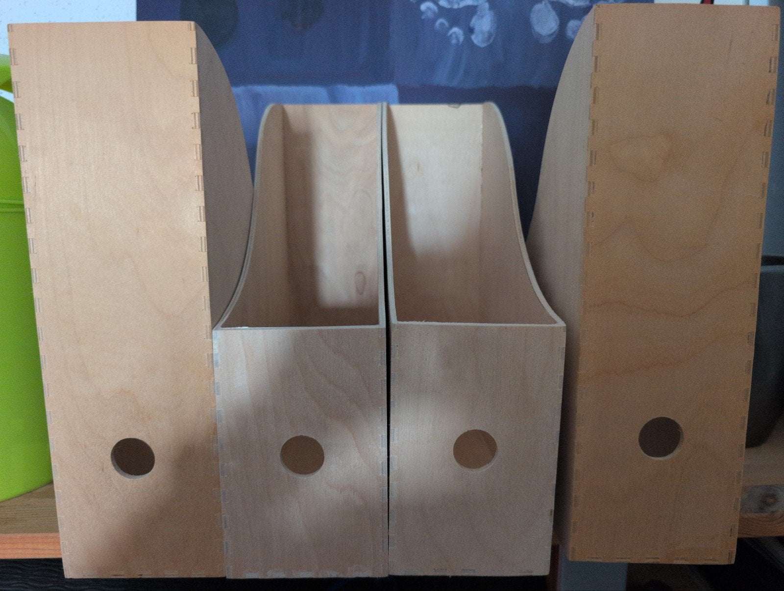 Houten lektuurbak 4x, Ophalen