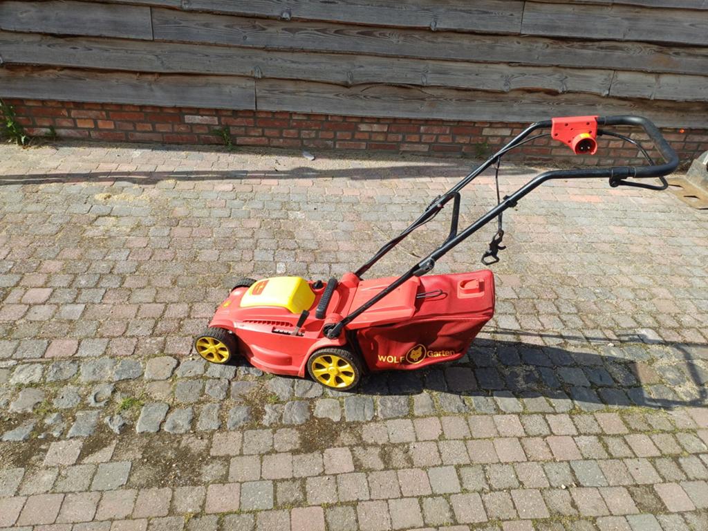Elektrische grasmaaier Wolfgarten 340E, Tuin en Terras, Grasmaaiers, Ophalen, Cirkelmaaier, Elektrische grasmaaier, 30 t/m 39 cm