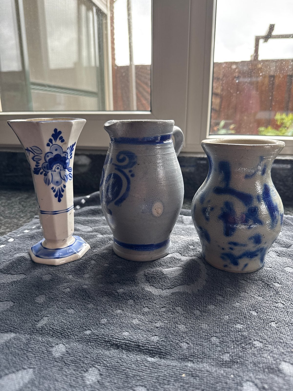 Set van 3 vintage vazen en kruikje, Ophalen