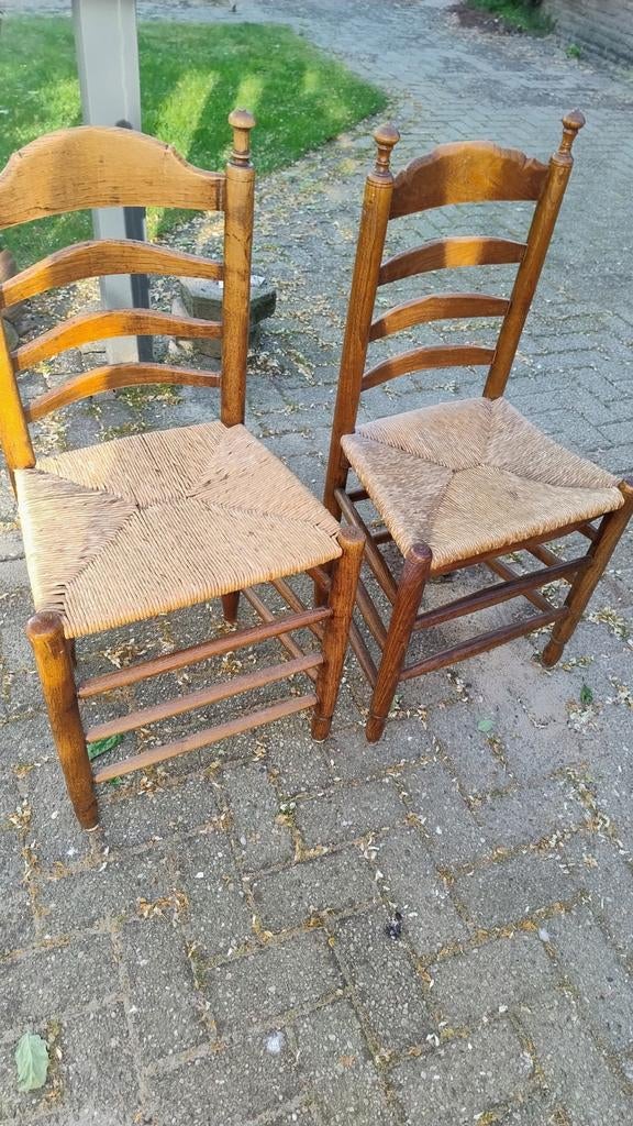 Twee stoelen met rieten zitting, Antiek en Kunst, Antiek | Meubels | Stoelen en Banken, Ophalen