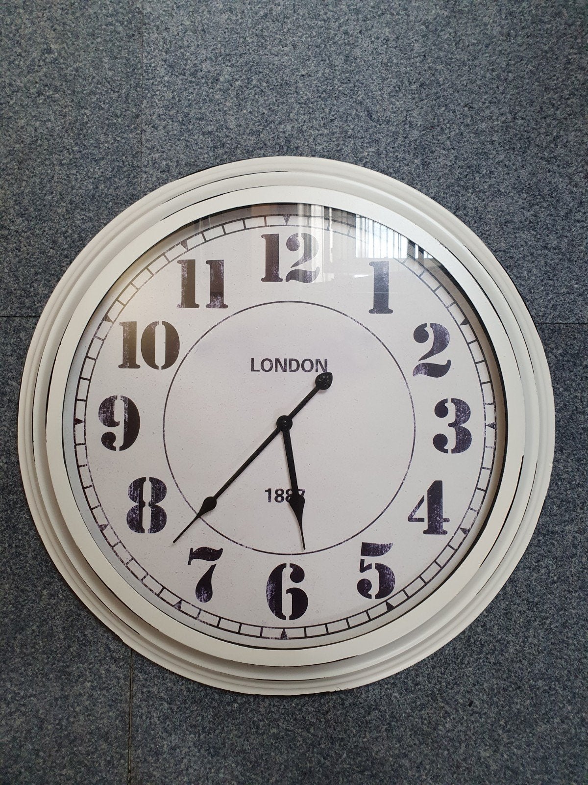 Klok. 57 cm., Ophalen, Wandklok