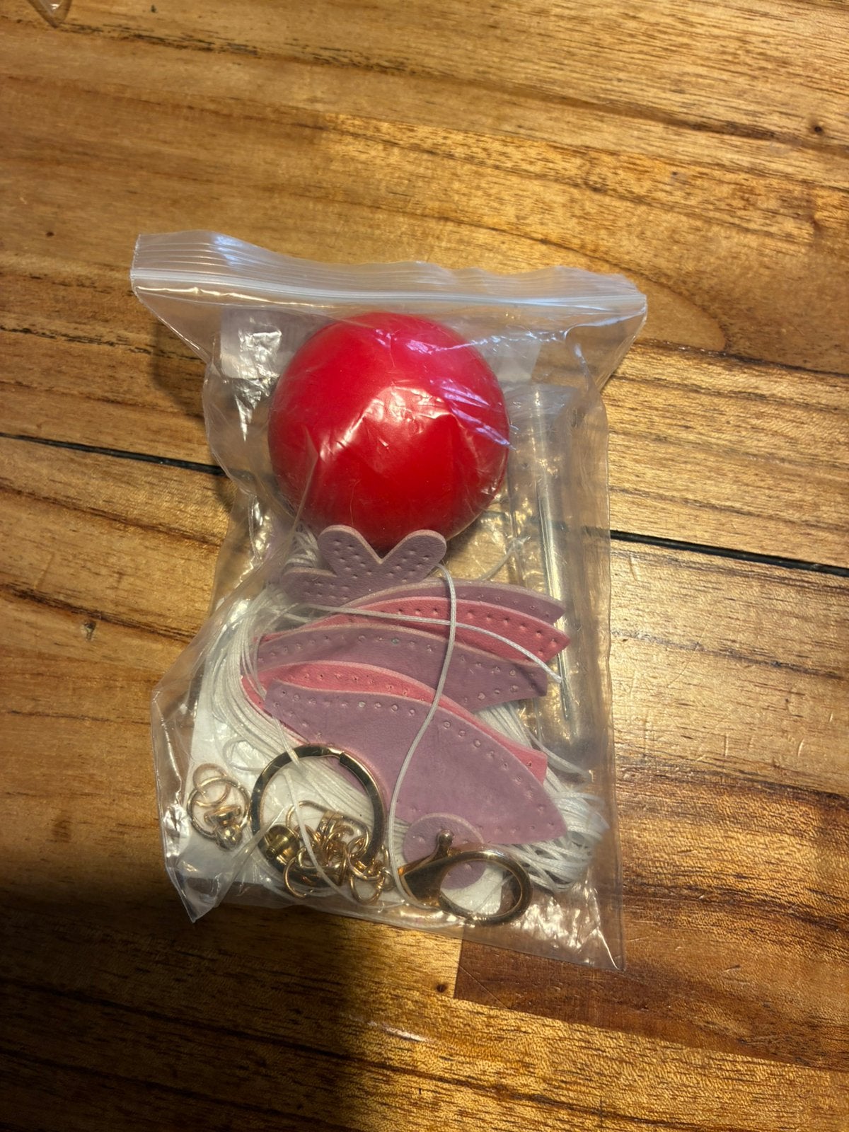 DIY sleutelhanger leer luchtballon, Hobby en Vrije tijd, Ophalen of Verzenden, Zo goed als nieuw, Knutselwerk