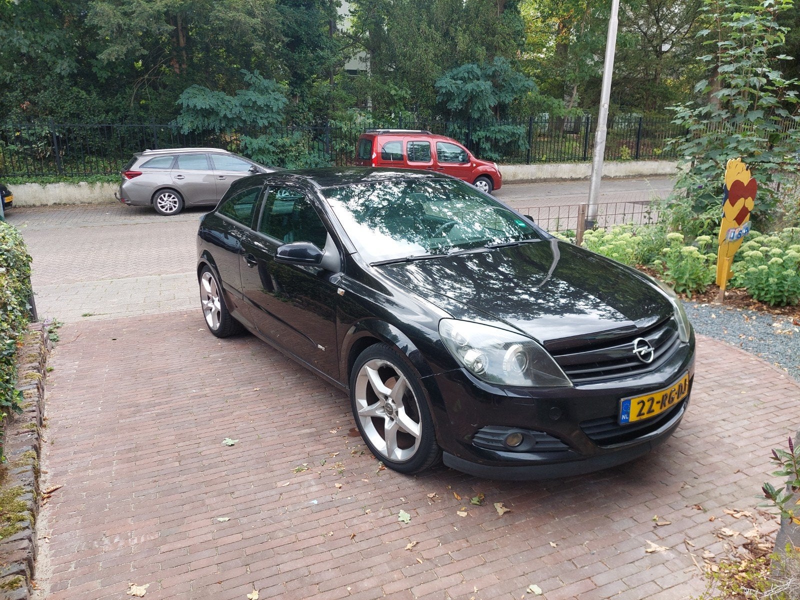 Opel Astra 1.8 16V GTC 2005 Zwart LPG, Auto's, Voorwielaandrijving, Euro 5, 125 pk, Zwart