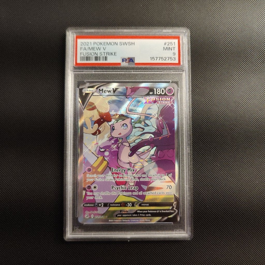 Mew V 251 Fusion Strike psa 9 || Nu voor maar € 169.99, Hobby en Vrije tijd, Verzamelkaartspellen | Pokémon, Ophalen of Verzenden