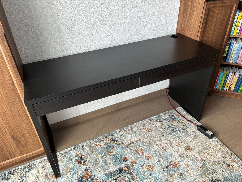 Zwarte bureau met lades, Huis en Inrichting, Bureaus, Ophalen, Zwart, Gebruikt, 50 cm