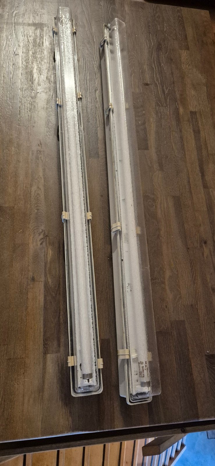 2x TL-armatuur met waterbestendige behuizing, Huis en Inrichting, Lampen | Overige, Gebruikt, Ophalen