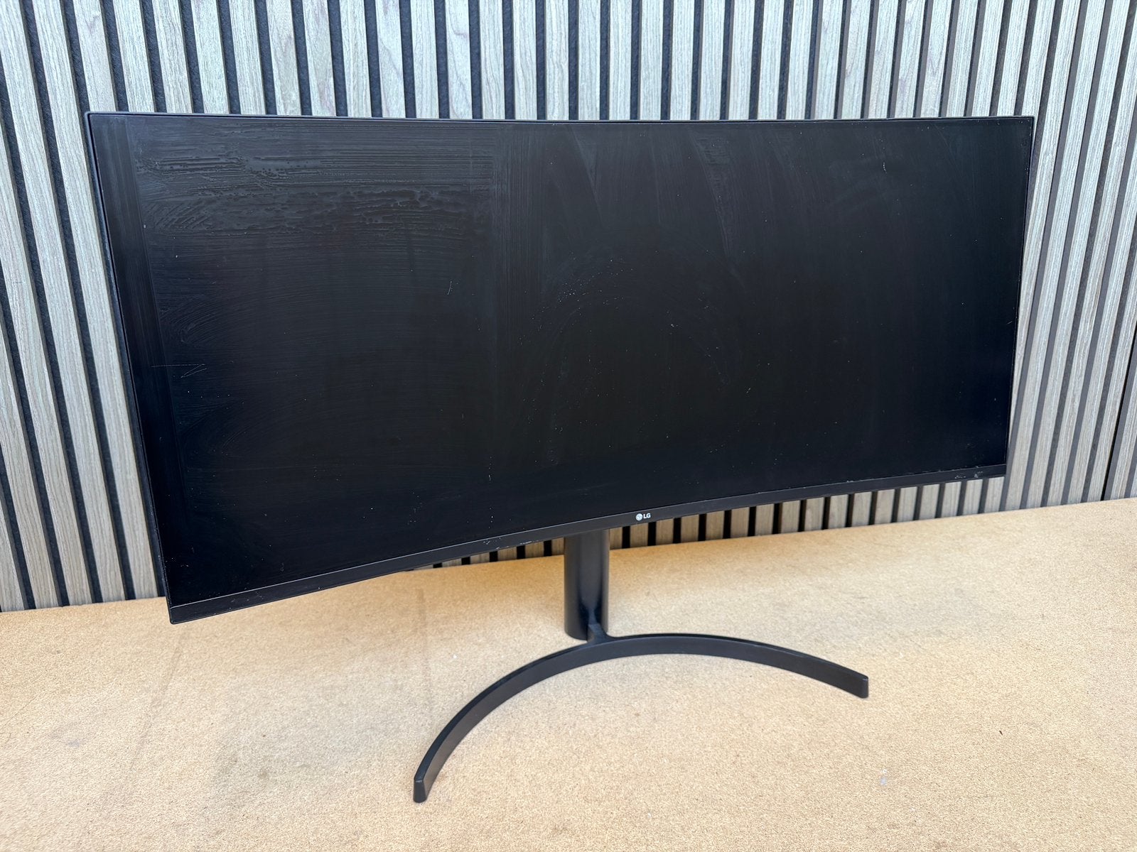 LG 35 inch curved monitor, Ophalen, Curved, Zo goed als nieuw, USB-C