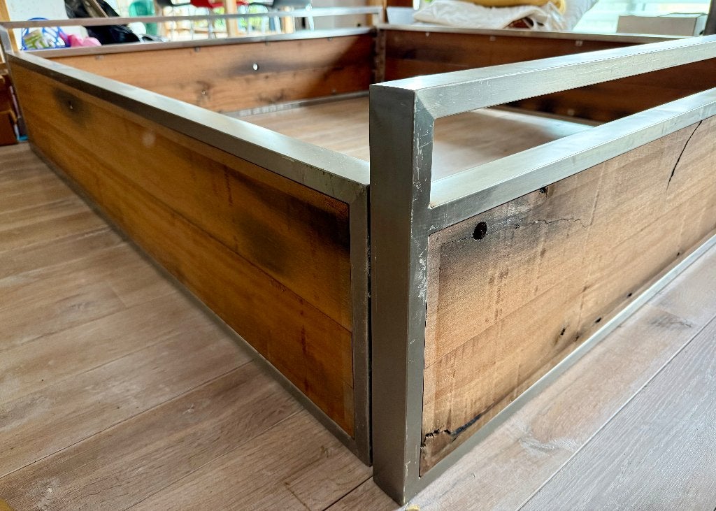 2 persoons bed met kast 100€, Ophalen, Verstelbaar, Tweepersoons, Zo goed als nieuw