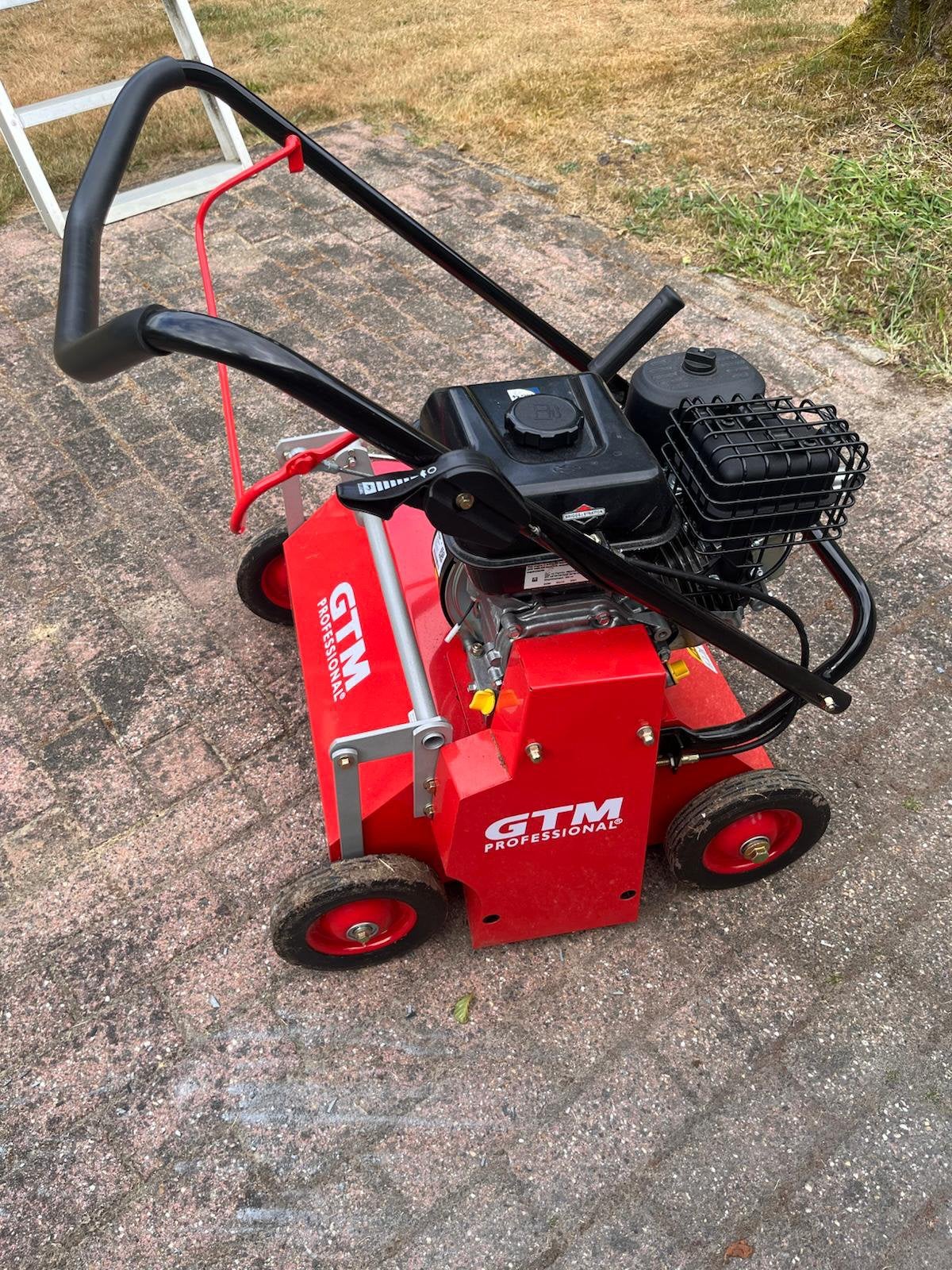 vertikuteermachine GTM GTV500 52CM 5PK, Ophalen, Zo goed als nieuw, Benzine, GTM Professional