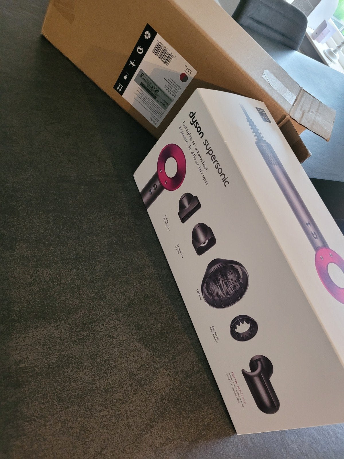 Dyson supersonic, Ophalen of Verzenden, Zo goed als nieuw, Föhn of Haardroger