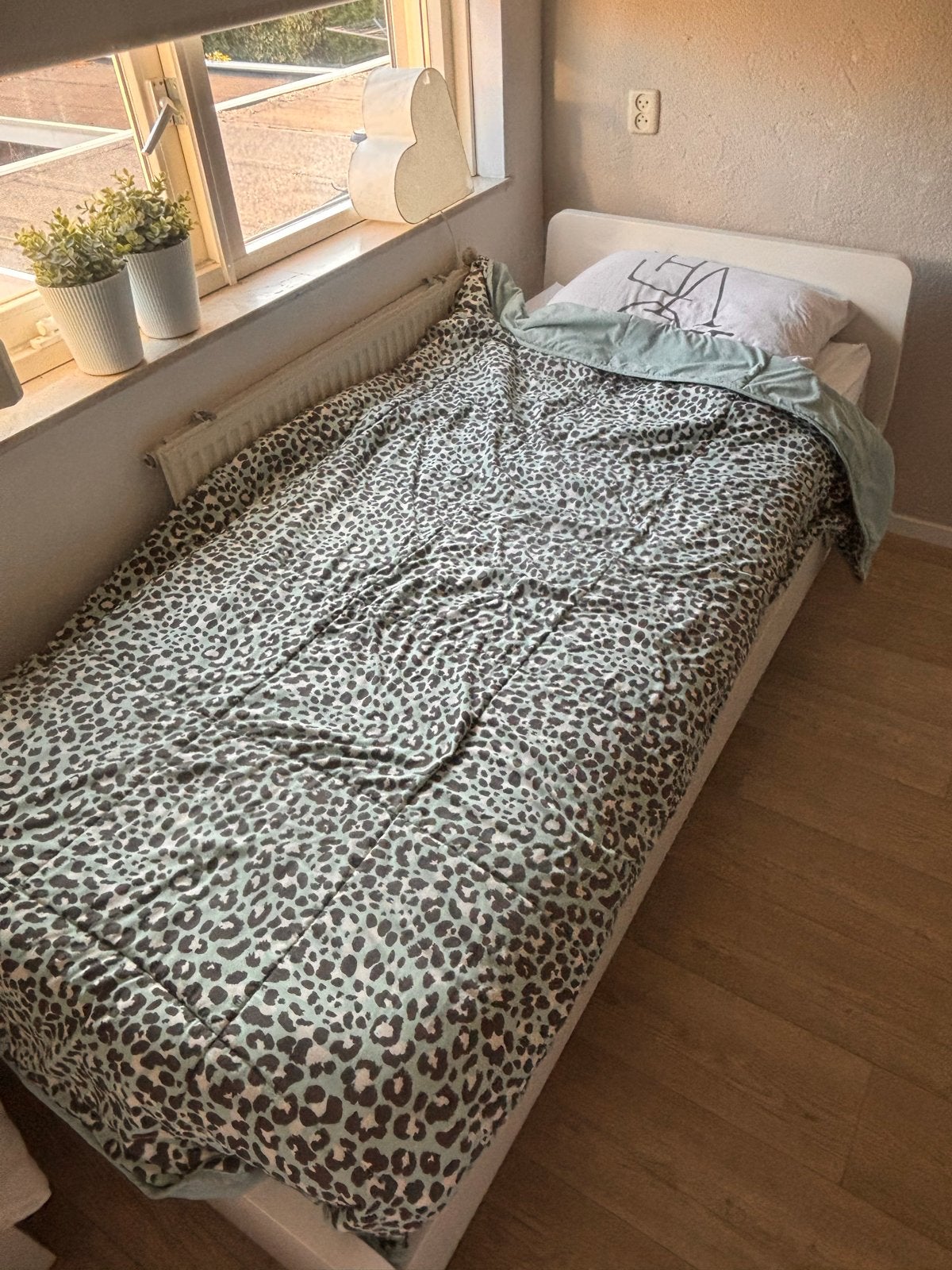 2x Eenpersoonsbed met lattenbodem en matras, Ophalen, Gebruikt, 90 cm, Eenpersoons