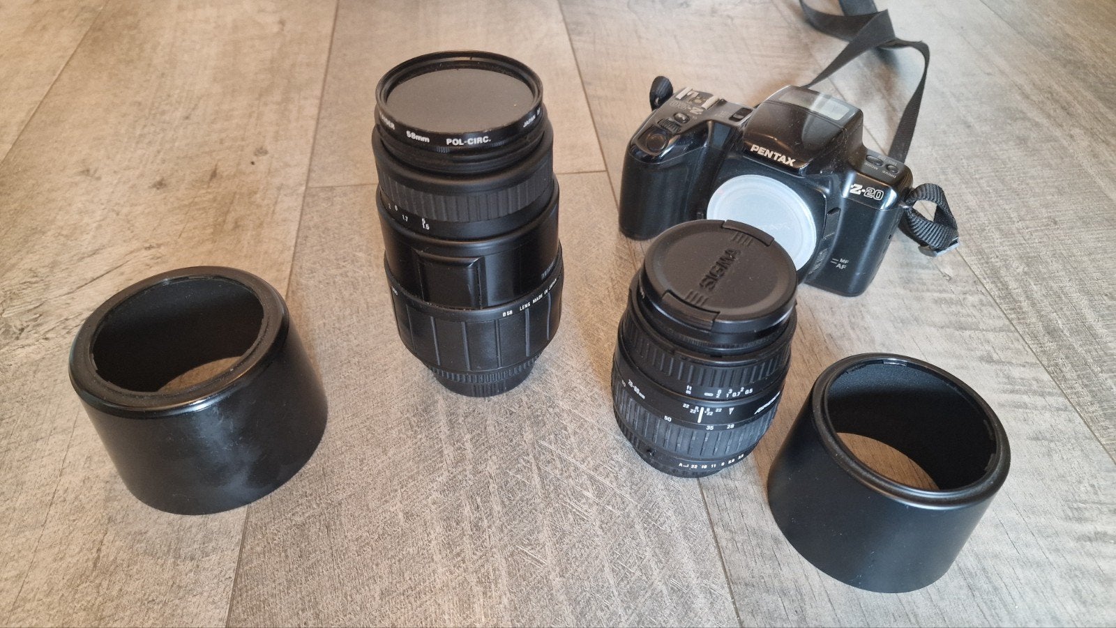 Sigma lenzen met Pentax Z-20 analoge camera, Ophalen of Verzenden, Telelens