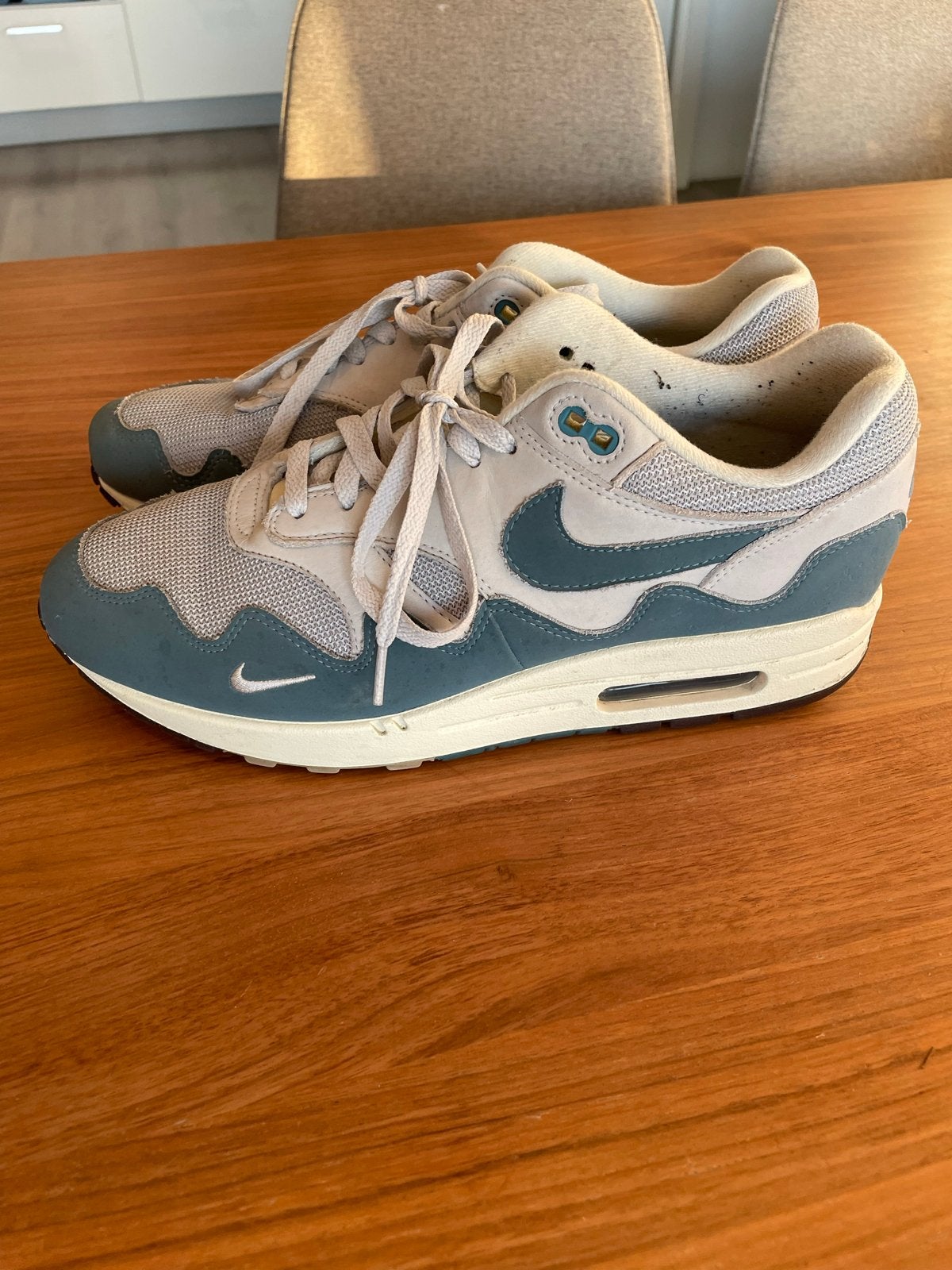 Nike Air Max 1 Patta Wave Blue/Noise Aqua - Maat 45, Kleding | Heren, Schoenen, Ophalen of Verzenden, Gedragen, Overige kleuren