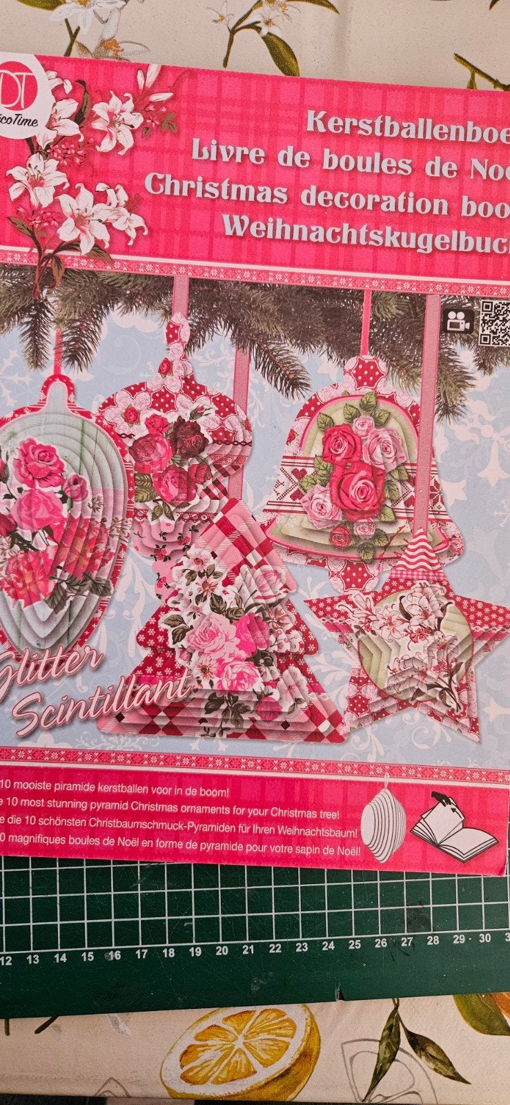 Kerstballenboek met glitter romantisch, Hobby en Vrije tijd, Ophalen of Verzenden, Nieuw, Kerst, Overige typen