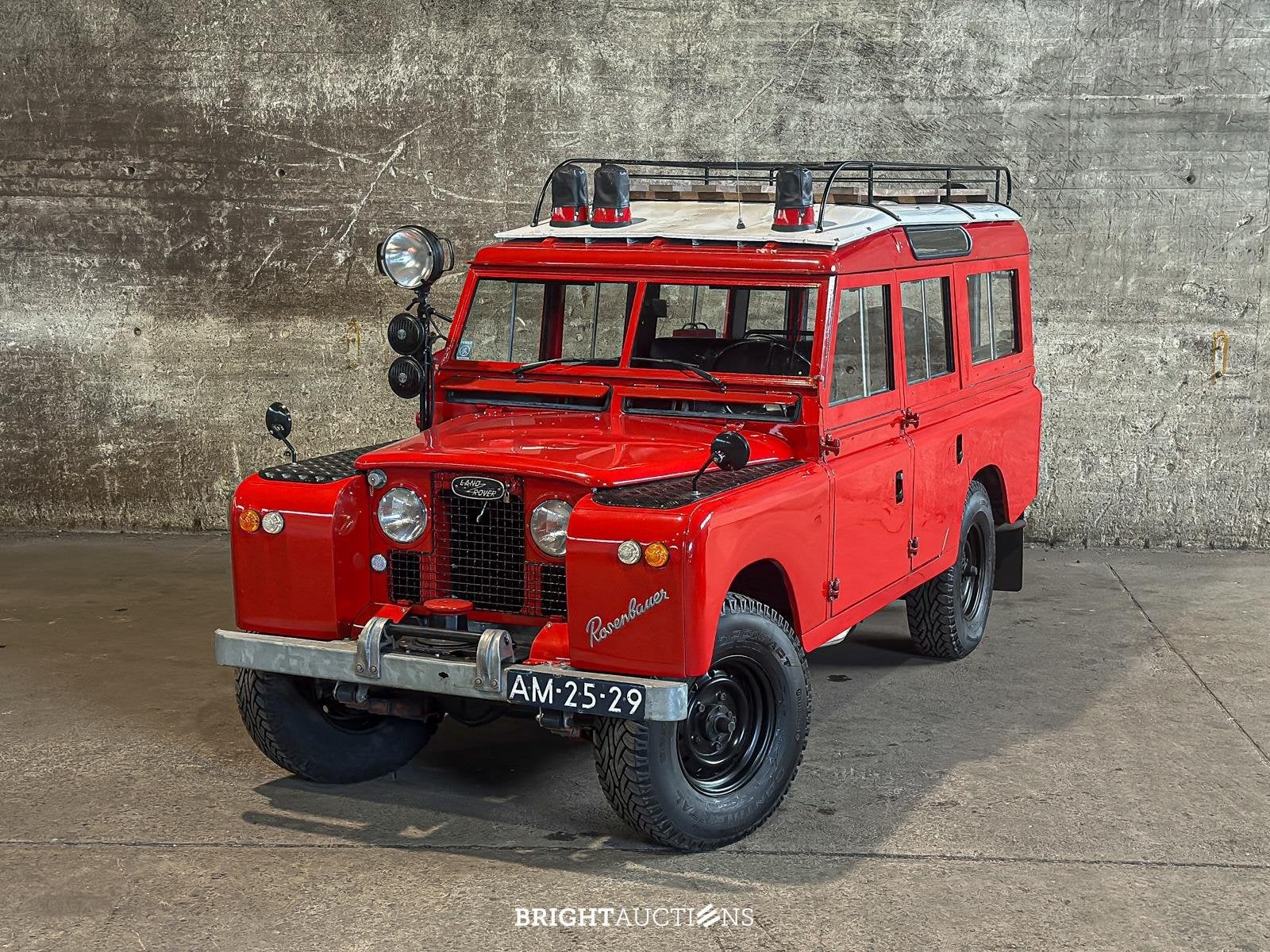 Land Rover Series II 109 Brandweer (bj 1969), foto 5