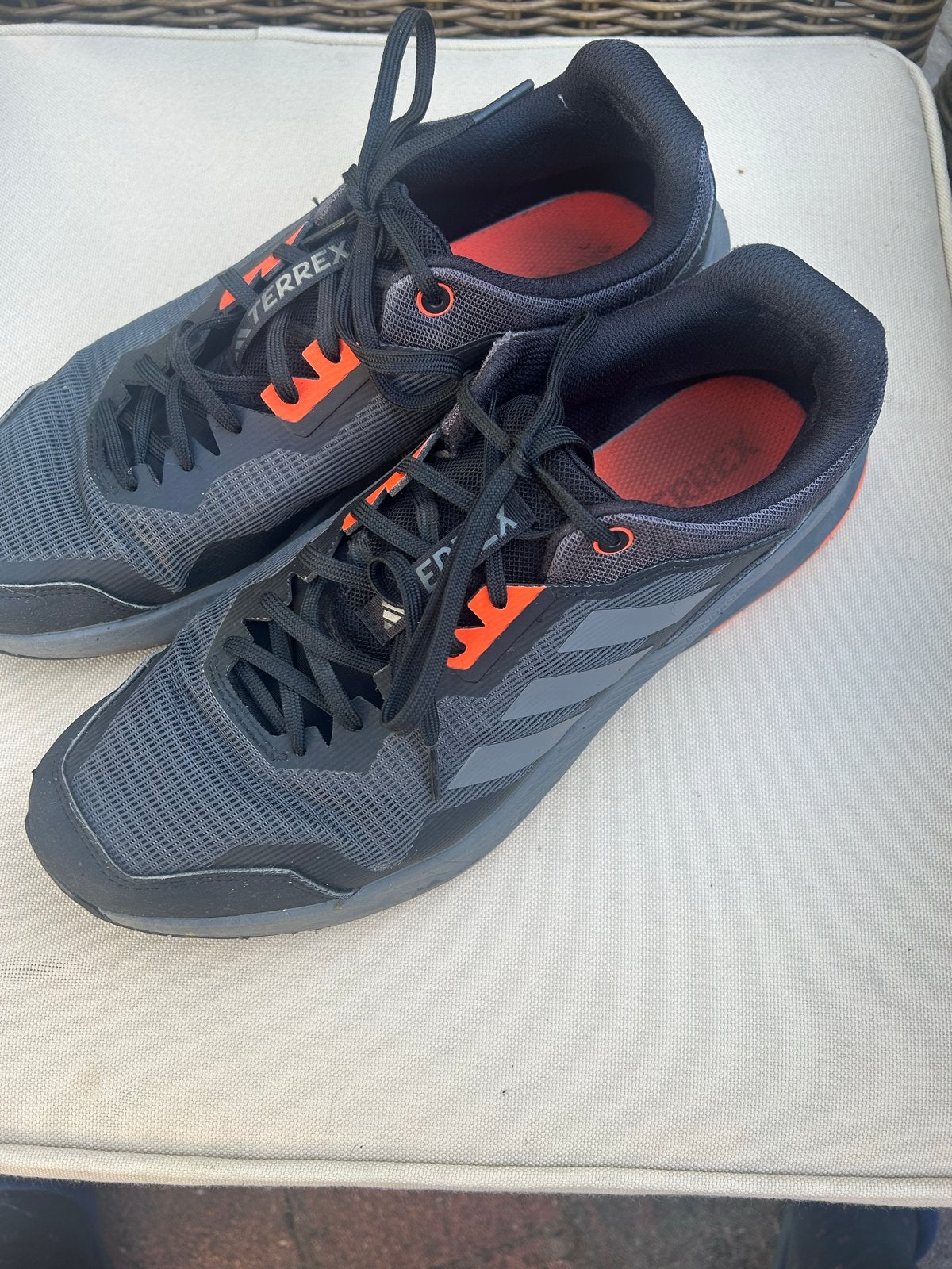 Adidas Terrex Sportschoenen - Zwart/Oranje, Ophalen of Verzenden, Gedragen, Zwart, Sneakers of Gympen