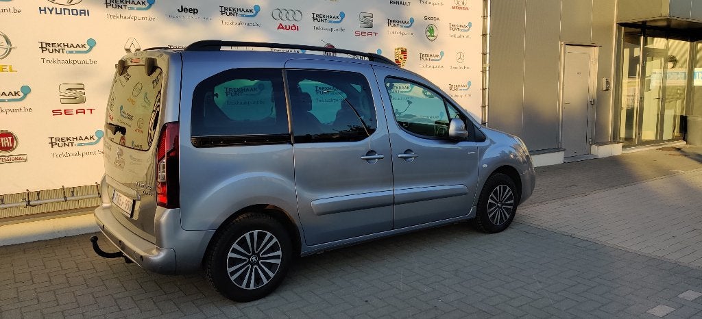 Trekhaak Peugeot Partner, Ophalen