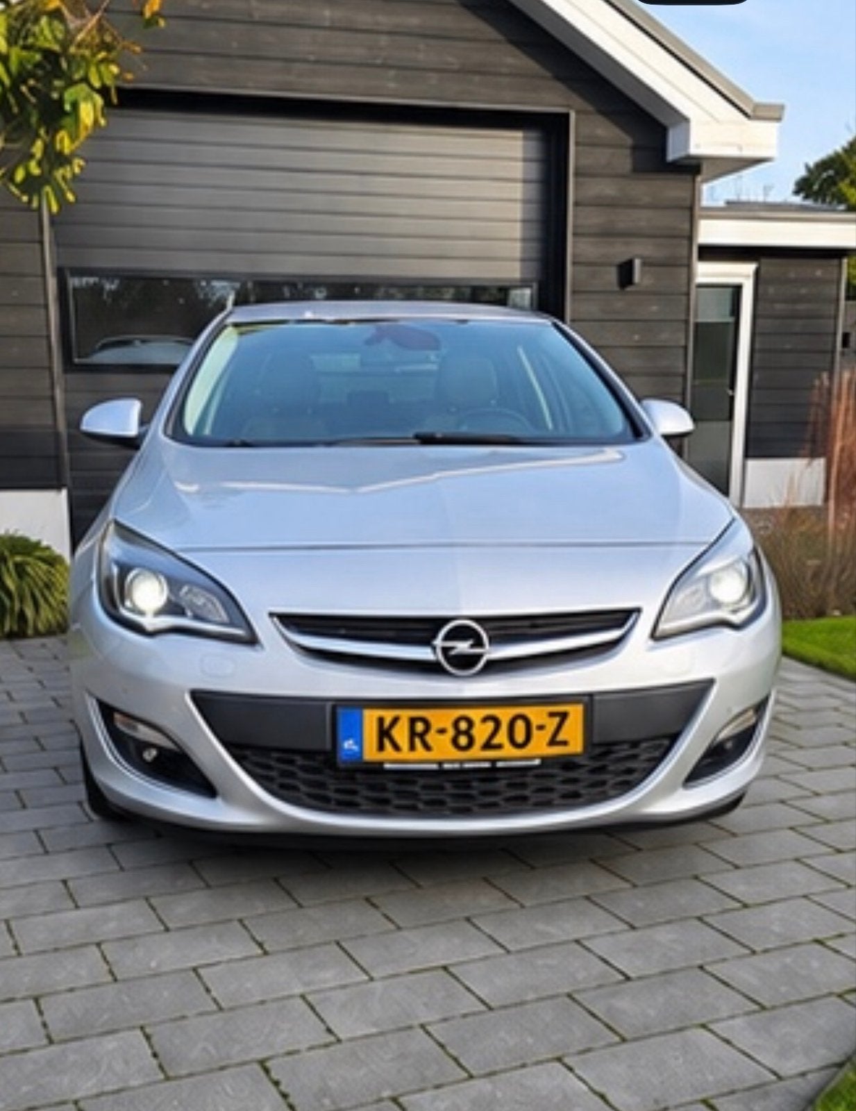Opel Astra 1.4 Turbo 103KW 5D AUT 2014 Grijs, Auto's, Opel, Particulier, Astra, Benzine, D, Hatchback, Automaat, Geïmporteerd