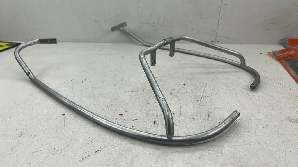Gilera Runner onderkuip beugel gespoten, Motoren, Ophalen of Verzenden