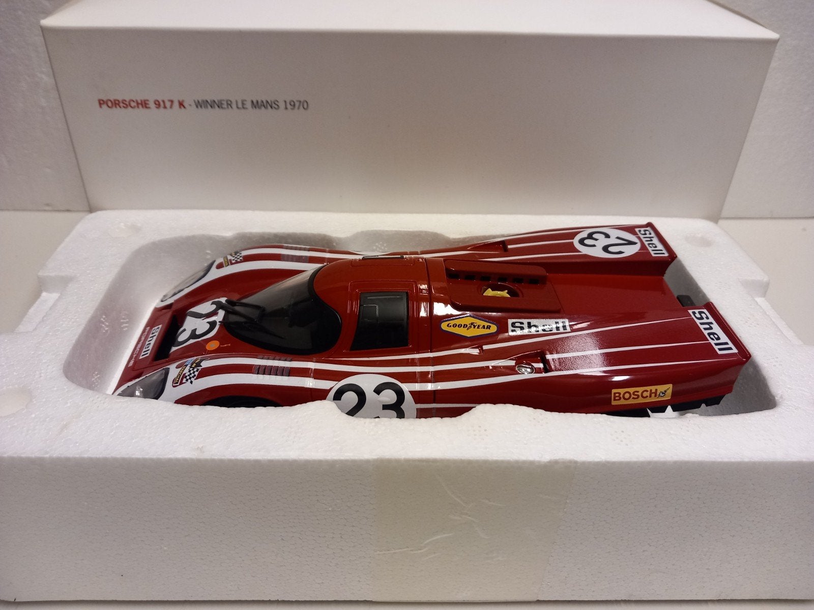 Porsche 917 K Museum Editie boxed Stutgartt Norev 1:18 KRD, Hobby en Vrije tijd, Modelauto's | 1:18, Ophalen of Verzenden, Zo goed als nieuw