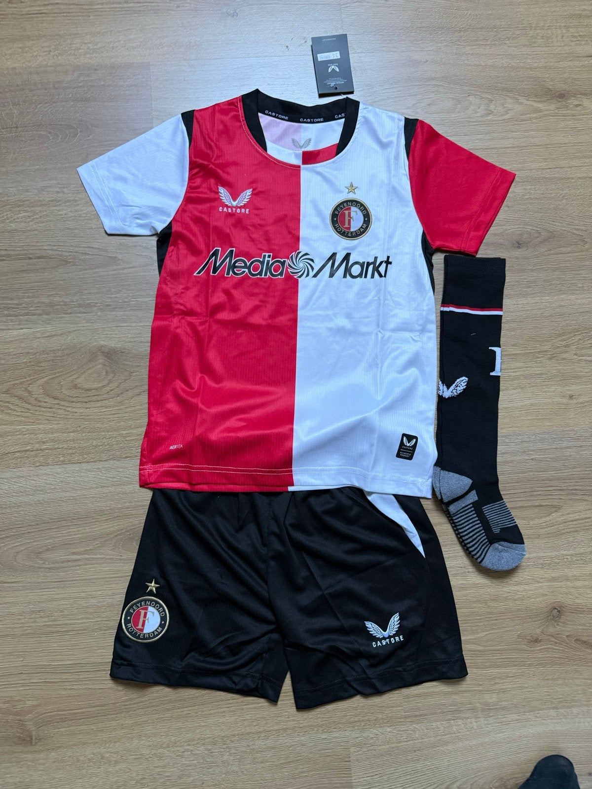 Feyenoord Thuistenue 2026/2027 Maat L met Sokken, Maat 52/54 (L), Meerkleurig, Nieuw, Ophalen of Verzenden