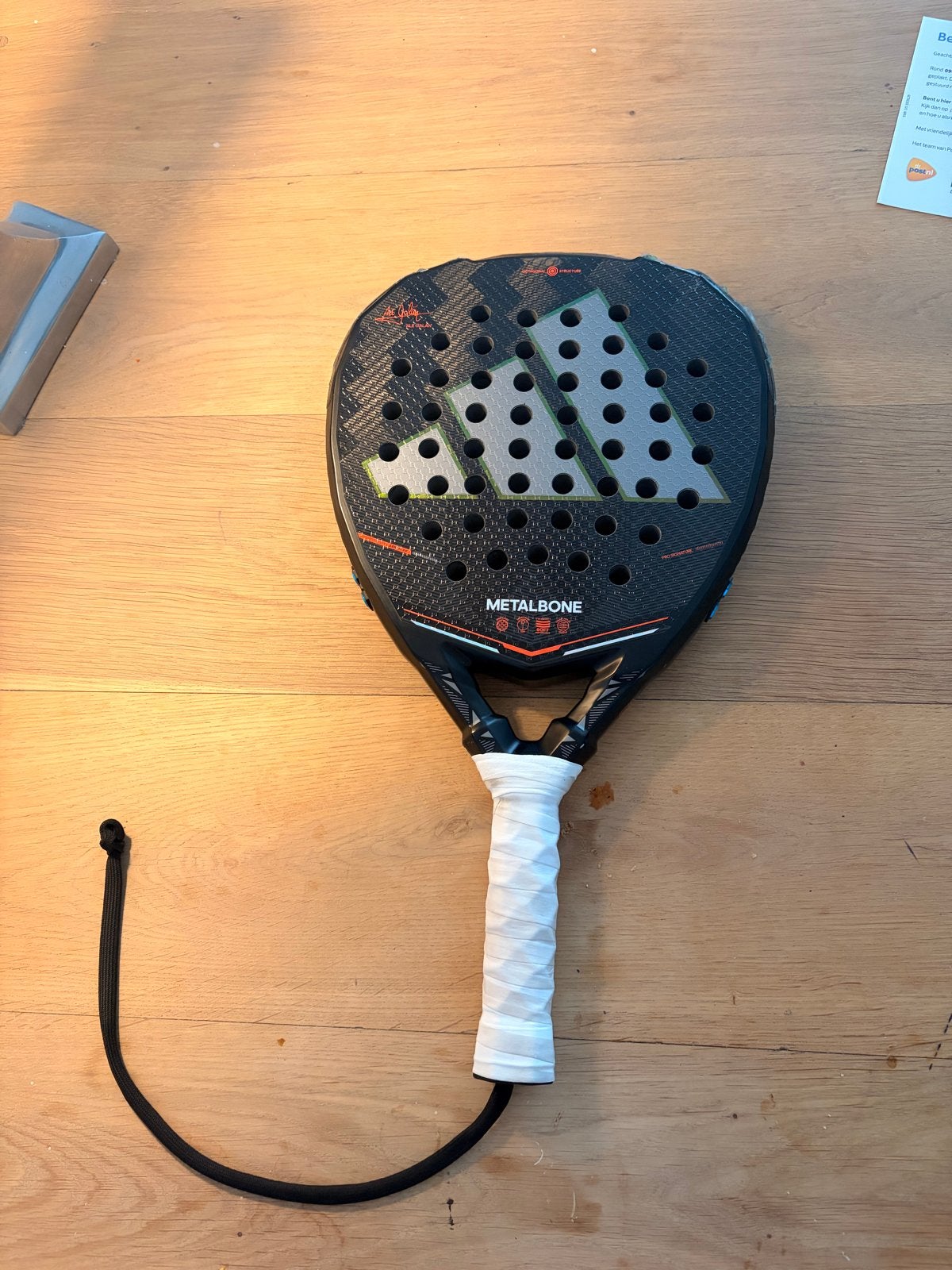 Adidas Metalbone Padel Racket - Zo goed als nieuw, Ophalen of Verzenden, Zo goed als nieuw