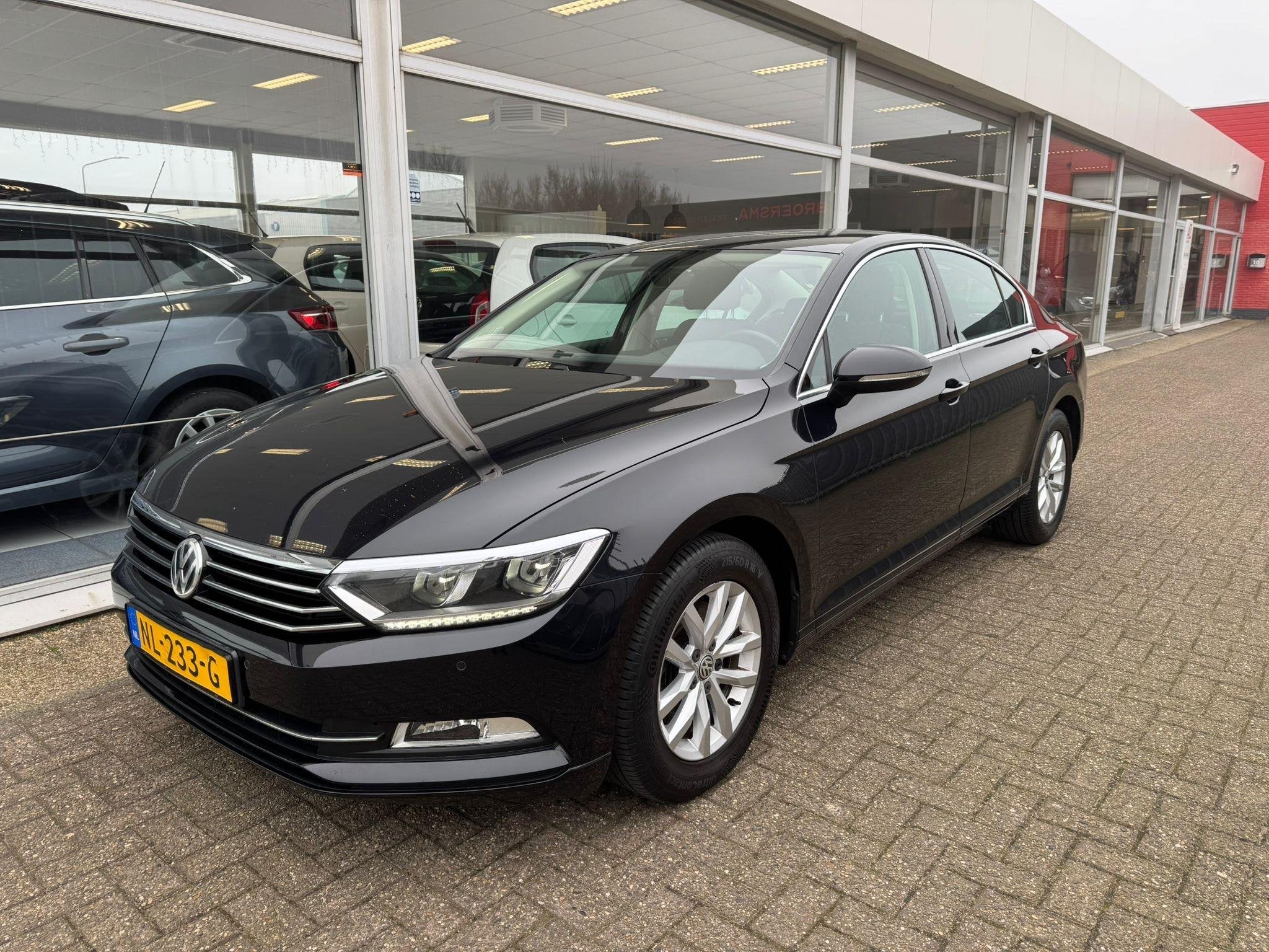 Volkswagen Passat 1.6 TDI Comfortline | 1e eigenaar | Automa, Stof, Gebruikt, 4 cilinders, Zwart