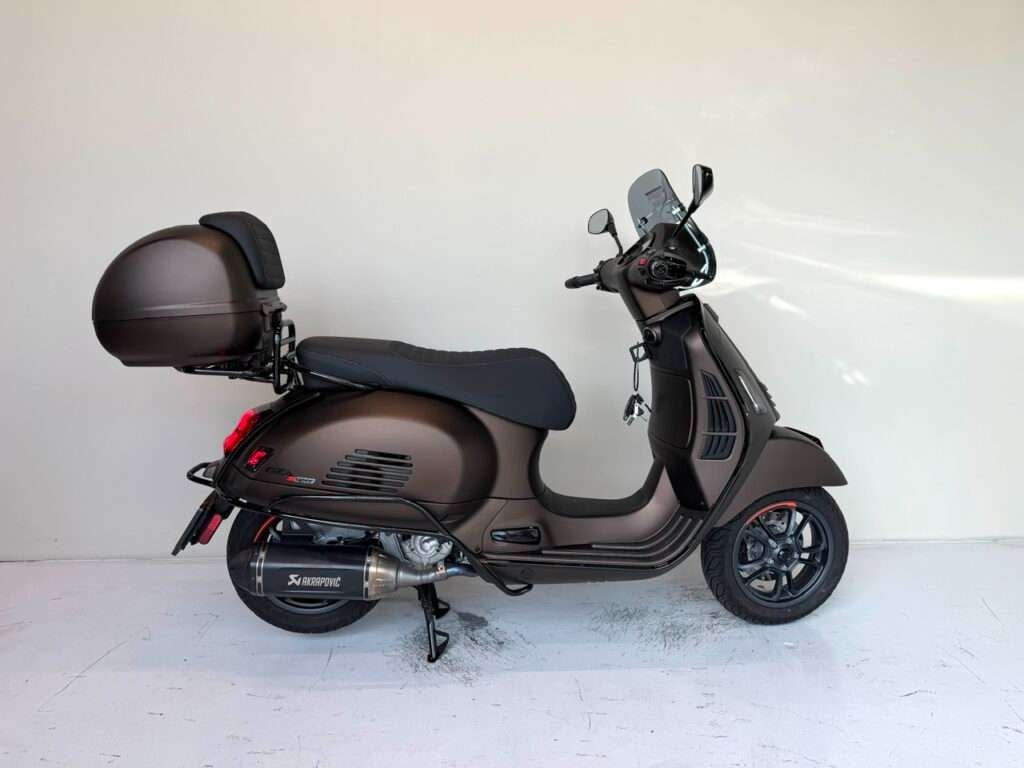 Vespa GTS 310 Super Sport Opaco Marrakech Brown 2026 Custom, Motoren, Niet ingevuld, Scooter, Occasion, ABS