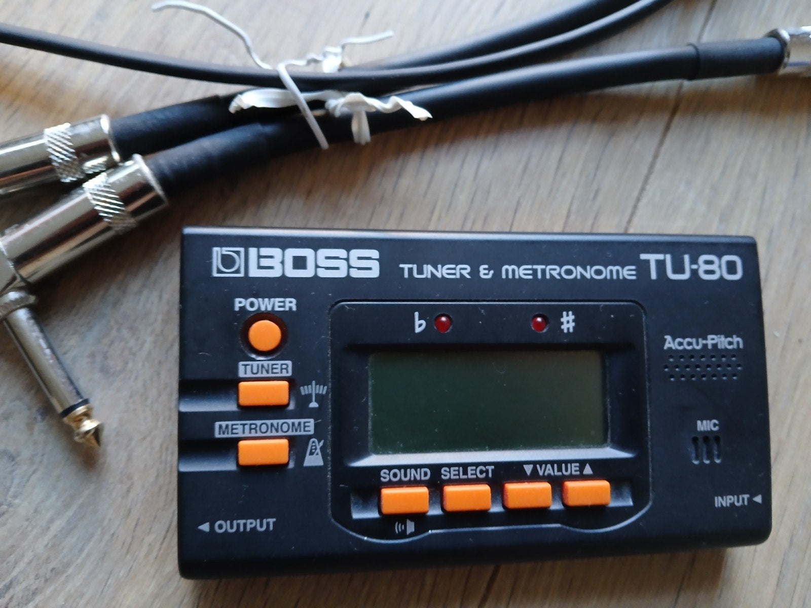 Boss TU-80 en Qwik Tune gitaar tuner, Ophalen, Zo goed als nieuw, Elektrische gitaar