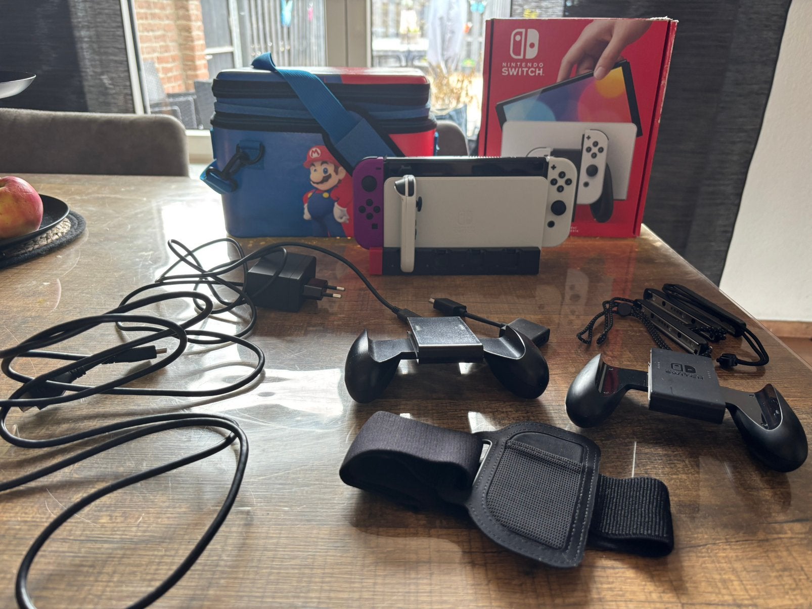 Nintendo switch Oled met doos + toebehoren., Ophalen, Gebruikt, Met 1 controller, Switch OLED