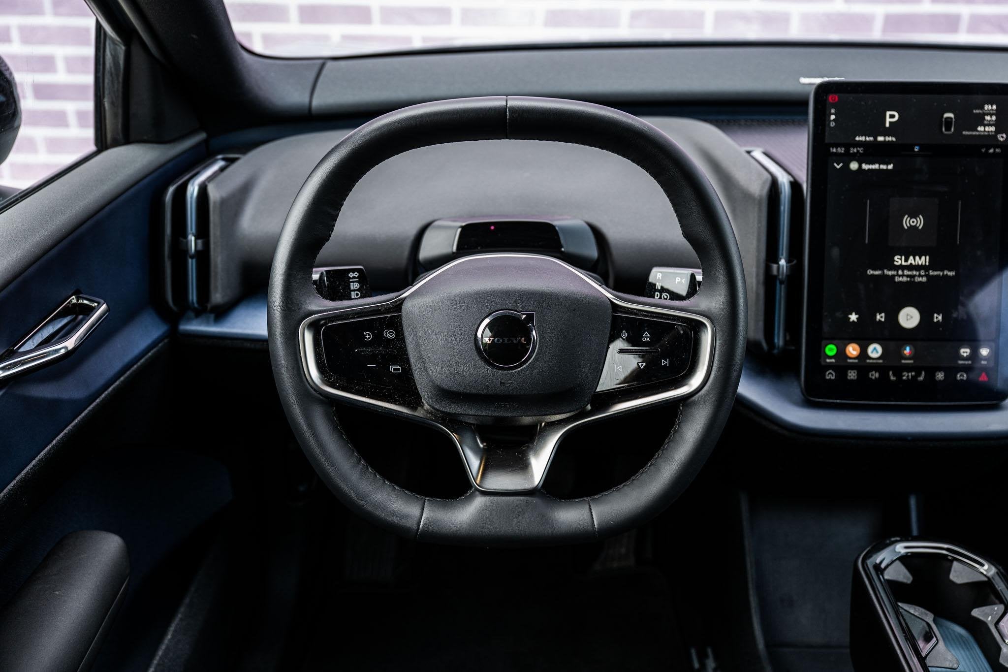 Volvo EX30 Single Motor Extended Range Plus 69 kWh | Stoel e, Auto's, Achterwielaandrijving, Gebruikt, Leder en Stof, Origineel Nederlands