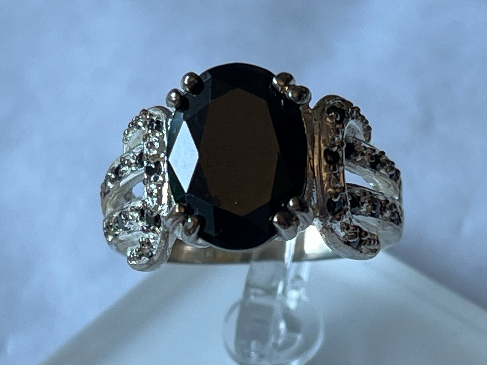 Zilveren ring met Granaat en Marcasieten, gekeurd, maat 18,7, 18 tot 19, Verzenden, Zo goed als nieuw, Met edelsteen
