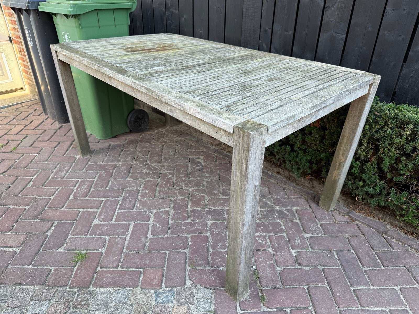 Gratis af te halen: Houten tuintafel (160x90x76 cm), Ophalen, Gebruikt, Rechthoekig, Hout